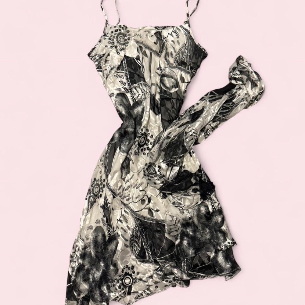 Y2K Klass Women's Black and Cream Floral Slip Dress